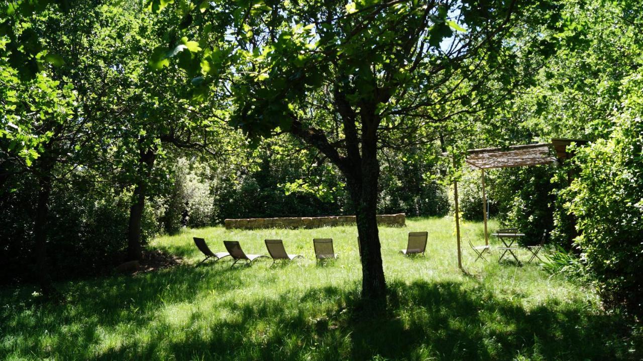 Les Lilas Des Chenes Piolenc Exterior photo