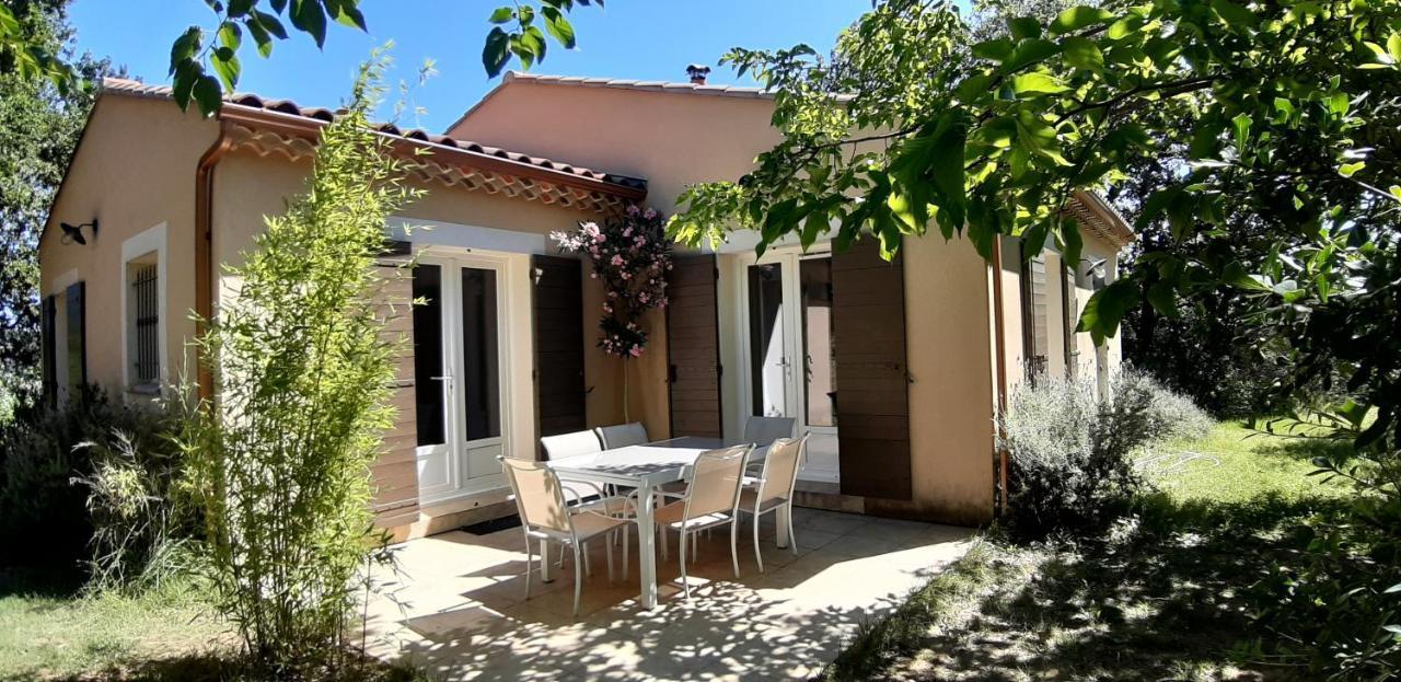 Les Lilas Des Chenes Piolenc Exterior photo