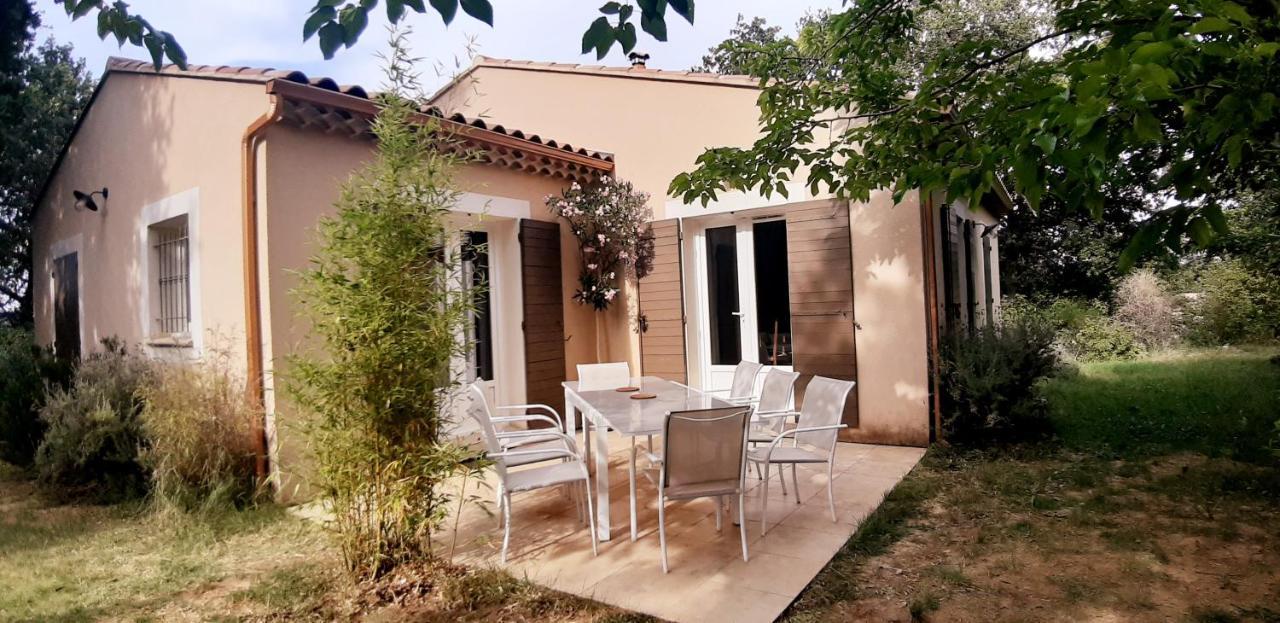 Les Lilas Des Chenes Piolenc Exterior photo